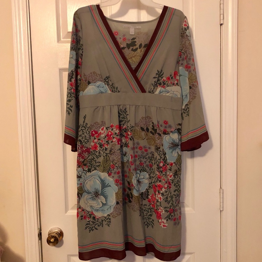 Old Navy Gray Floral Dress